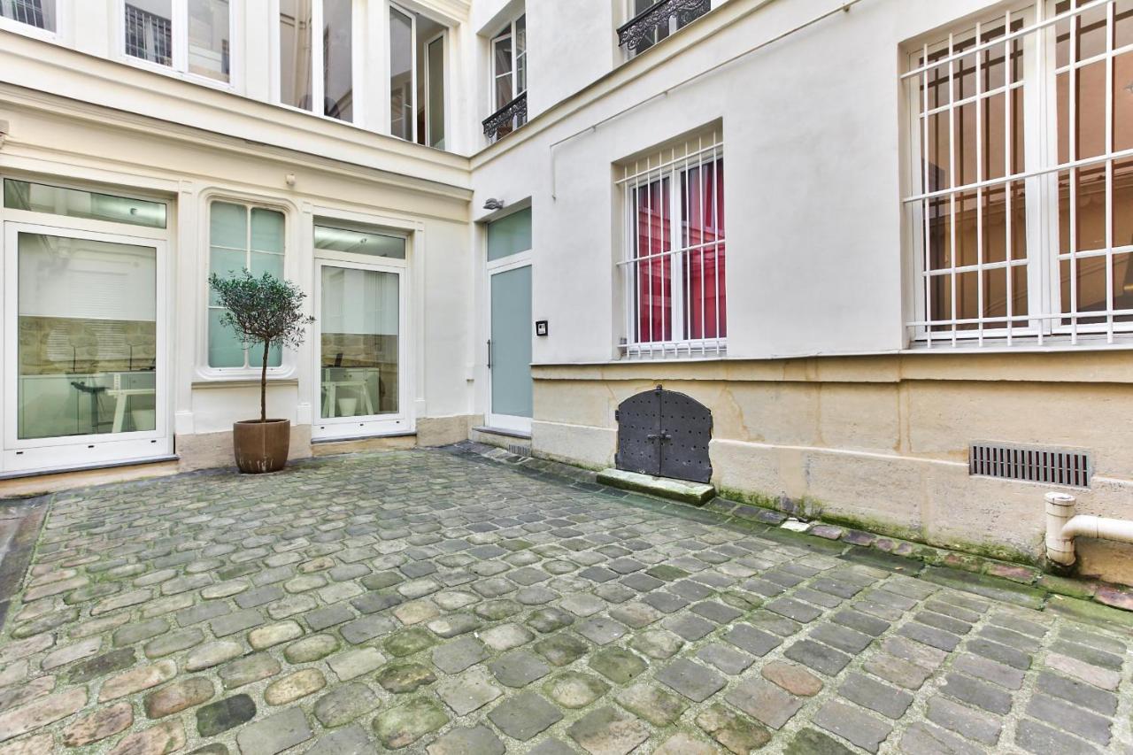 43- Parisien Flat Boulevards Exterior photo